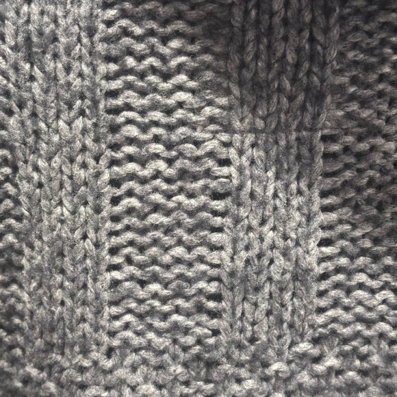 Aerie Chunky Knit Wool Blend Gray Poncho Women's XS-S Very Oversized - Picture 3 of 6